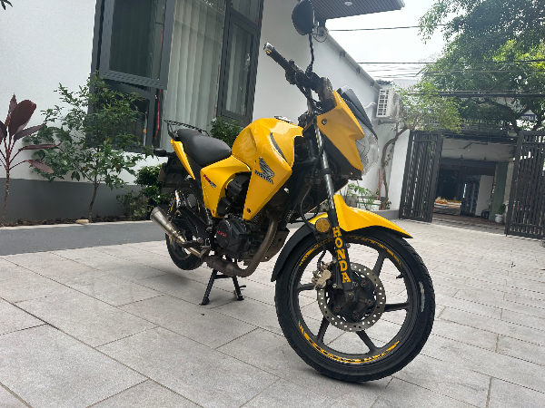 Honda  RR 150 4