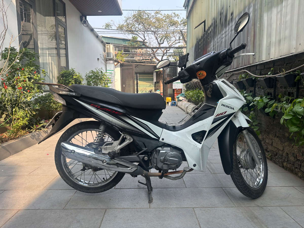 Honda  Wave blade  2