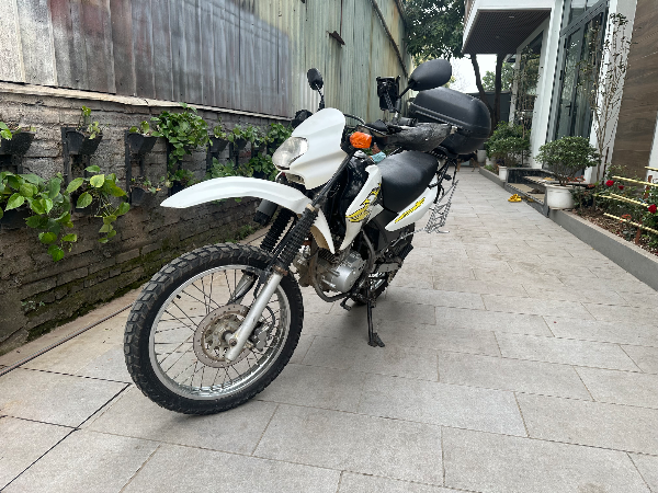 Honda  XR 4