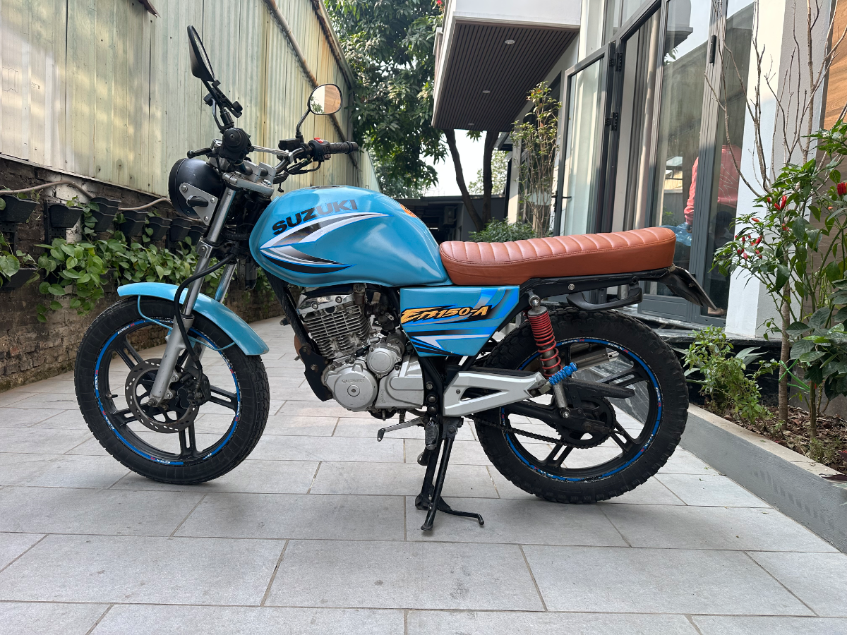 Suzuki  Customized Suzuki EN 1
