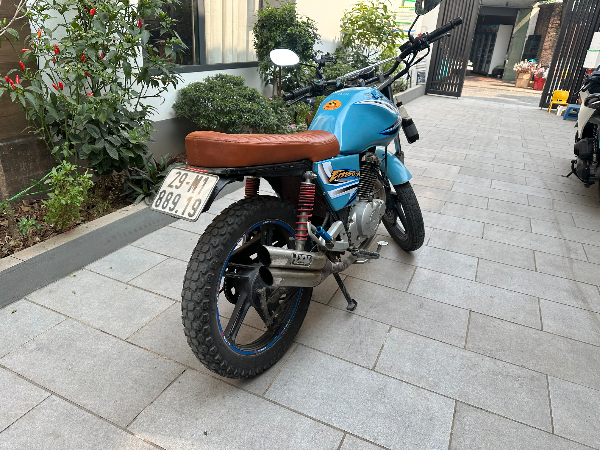 Suzuki  Customized Suzuki EN 4