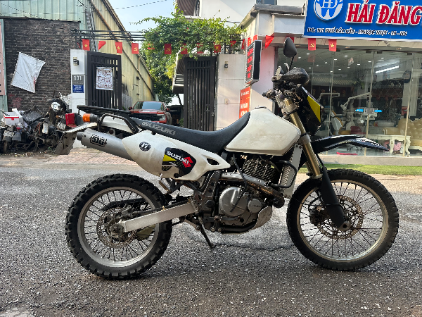 Suzuki  DR 2