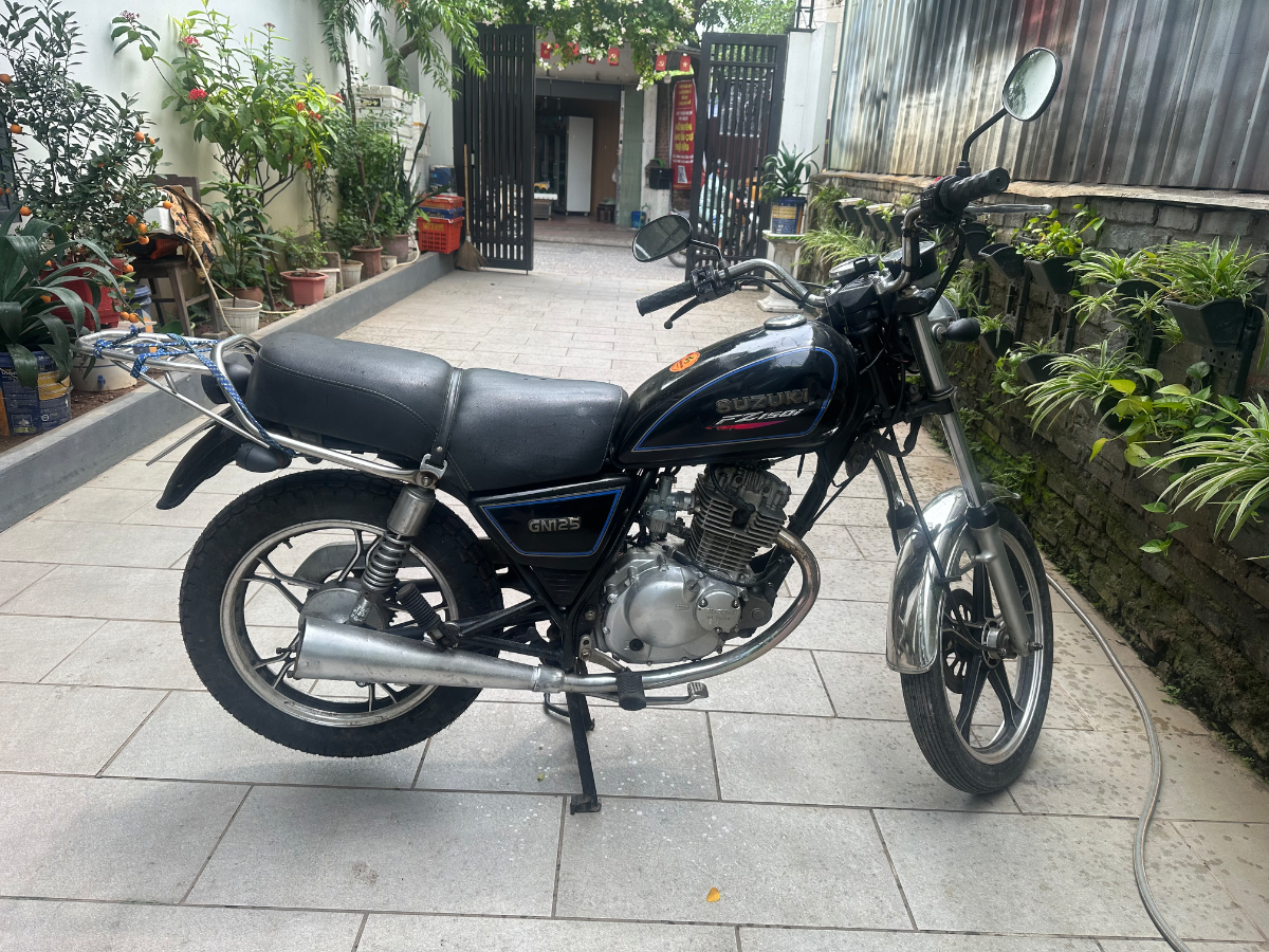 Suzuki  GN 2