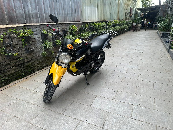 Yamaha  FZ 4