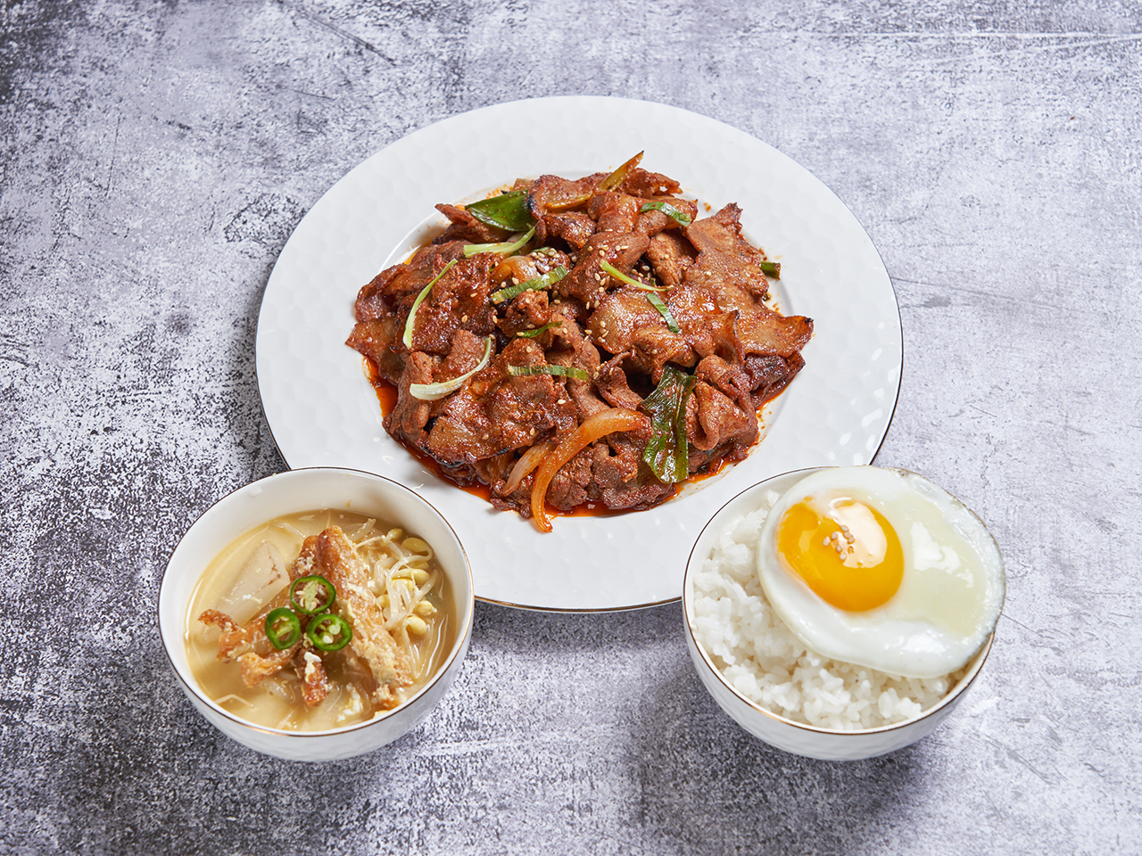 [울지마요]매운제육+미니찌개+후라이밥