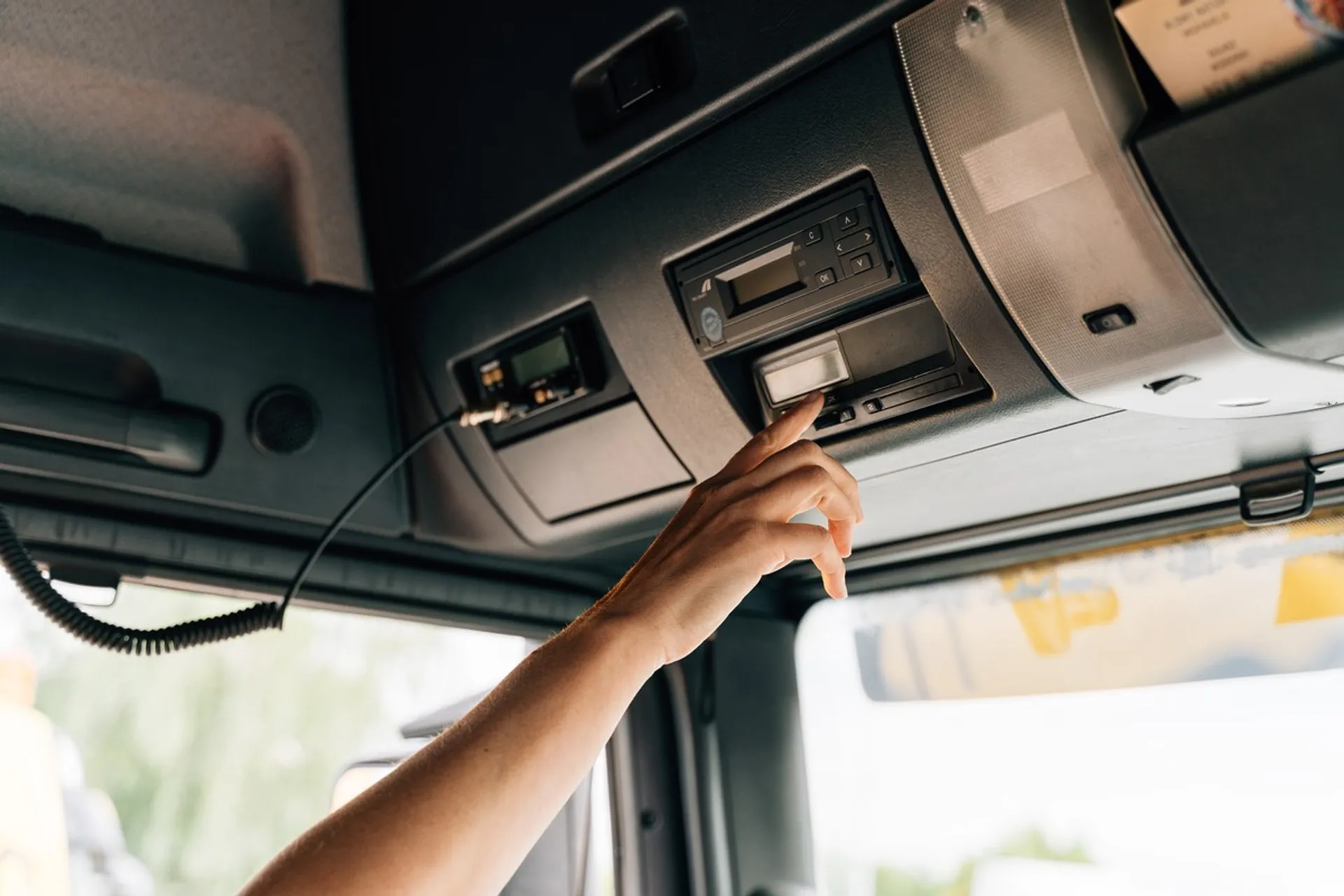 Blog Image: Smart Tachograph Upgrades in Romania A System Under Pressure