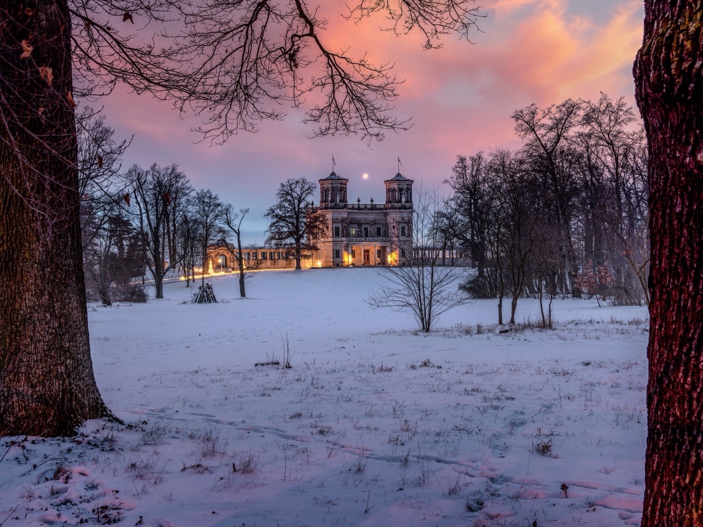 Lingner Schloss im Winter