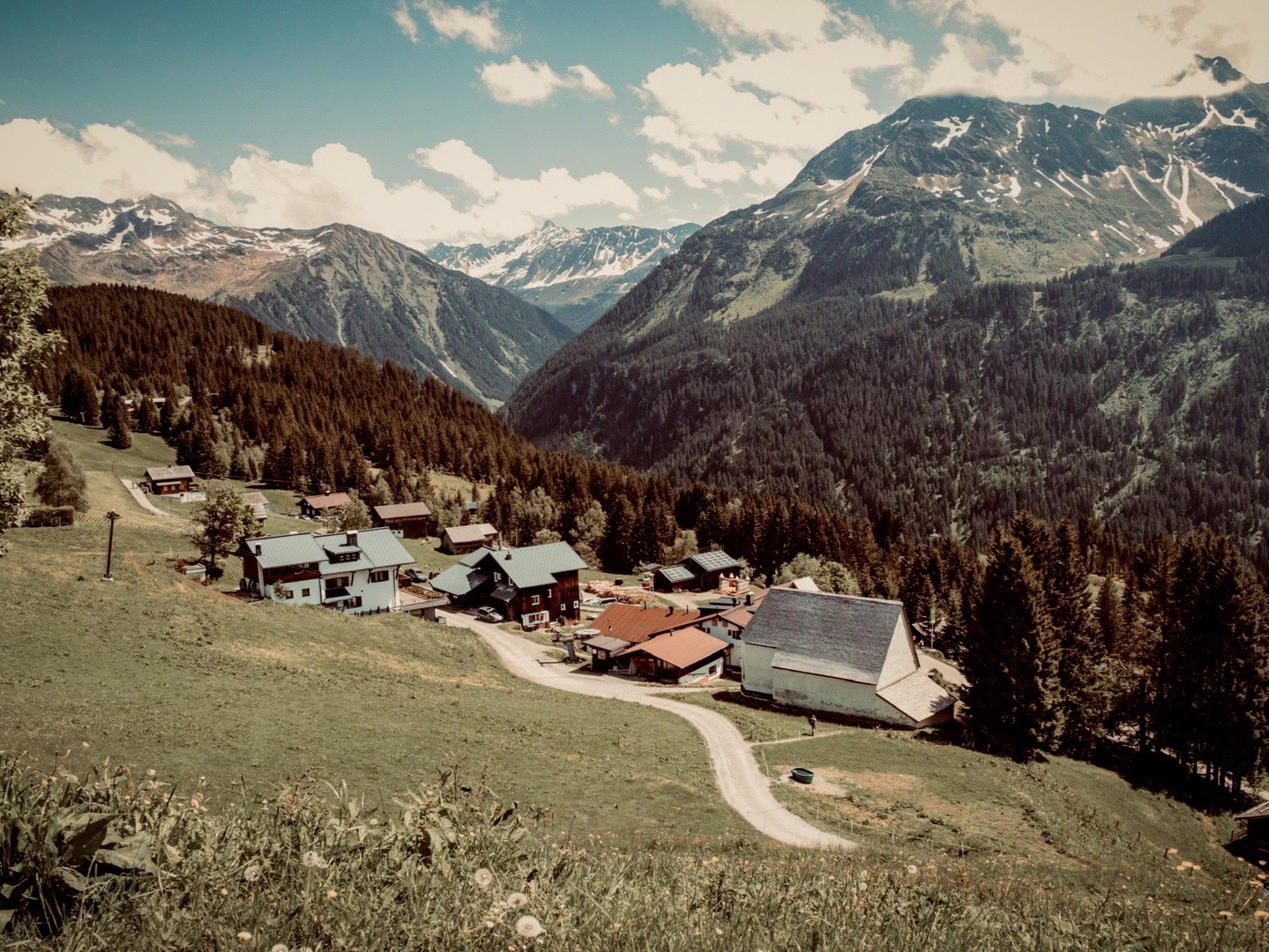 Alpines Bergdorf Thierbach in der Wildschönau, Tirol