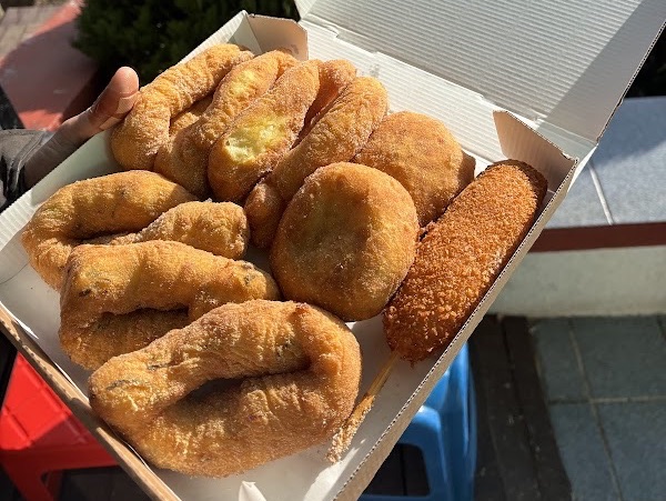 백한철 꽈배기&식빵