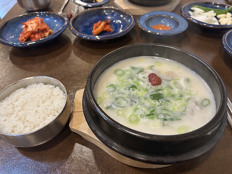 차차웅곰탕 본점