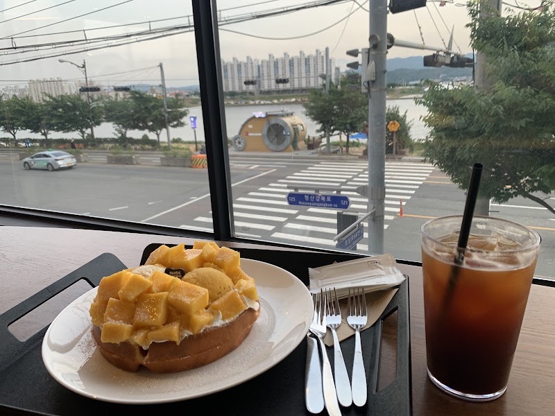 핸즈커피 효자강변점