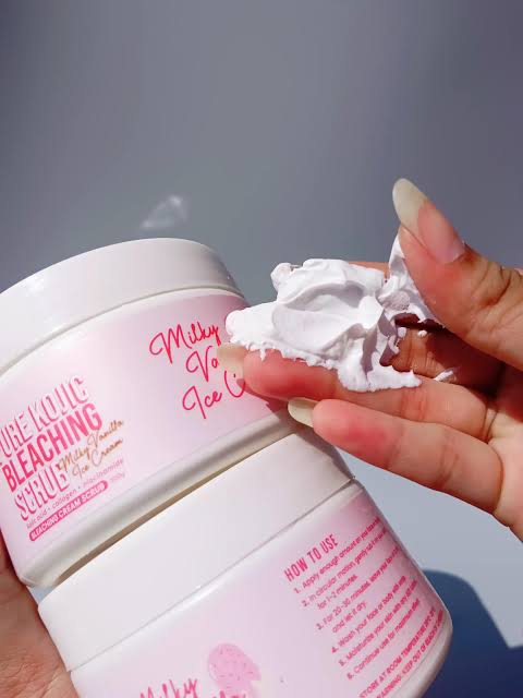 G21 PKBS Bleaching Scrub Milky Vanilla Cream 300g
