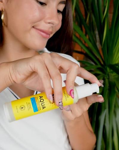 Luxe Organix, SPF 50+ PA*** UVA/UVB Protection Aqua Daily Sunscreen 50ml