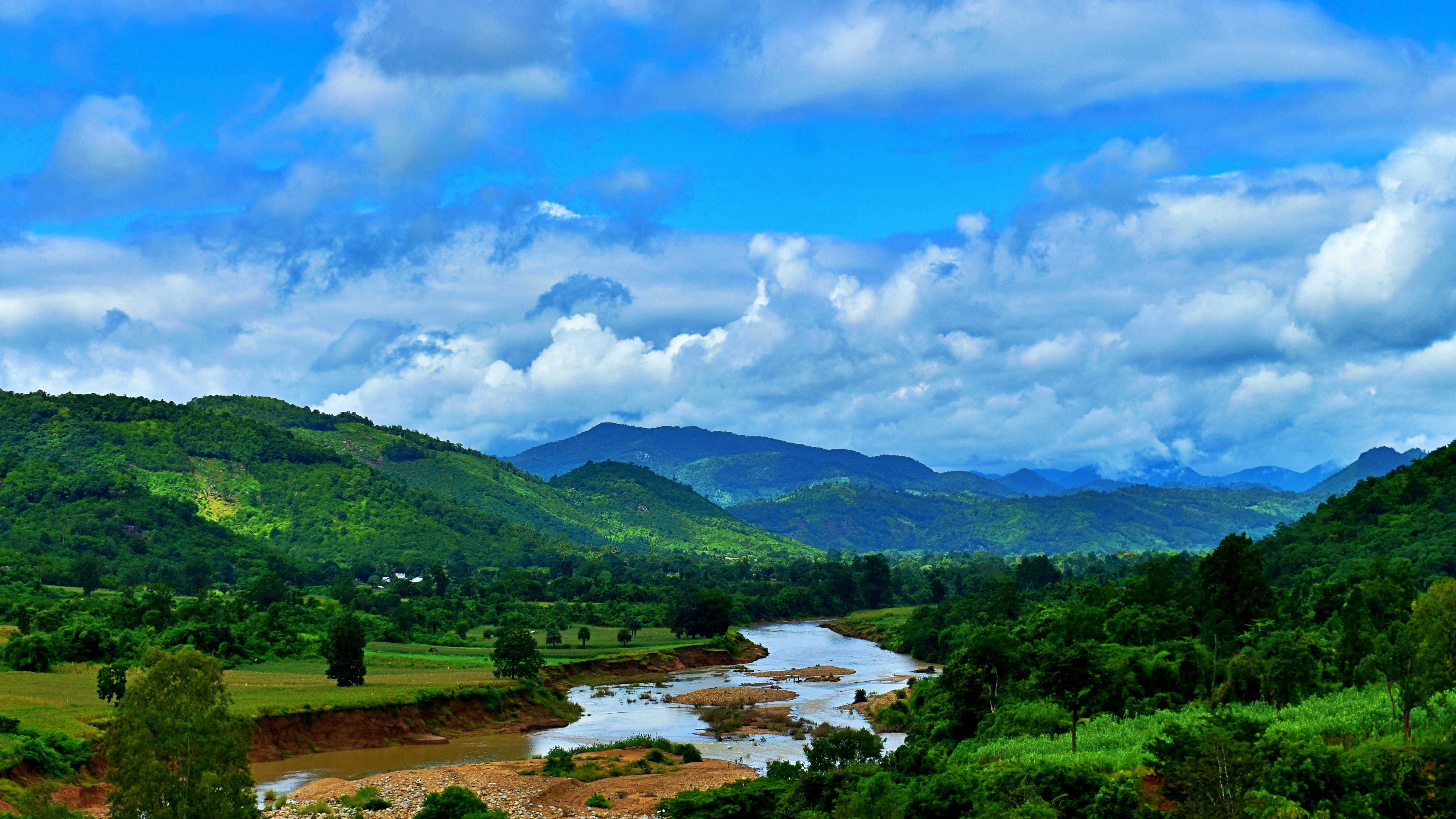 Khadakwasla & Sinhagad Road: Living Amid Lakes and Hills — A Pinecliff Realty Lifestyle Guide
