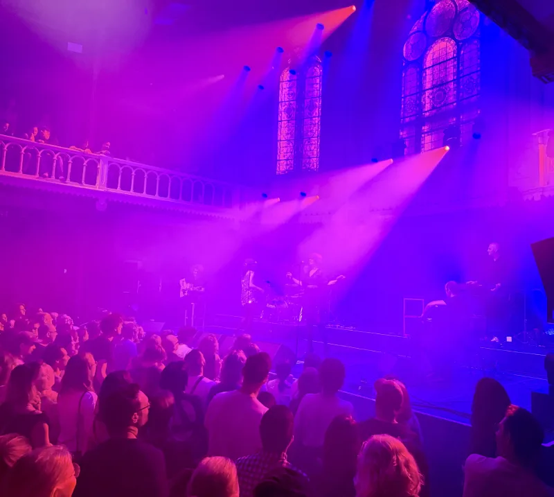 Extraordinair Nouvelle Vague pakt Paradiso moeiteloos in