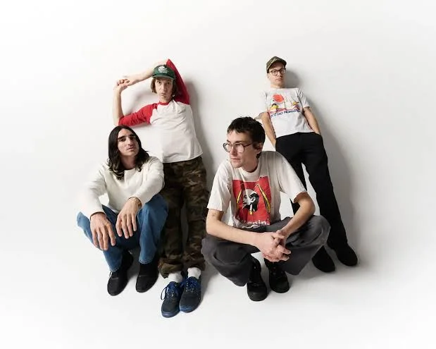DIIV – Trillions