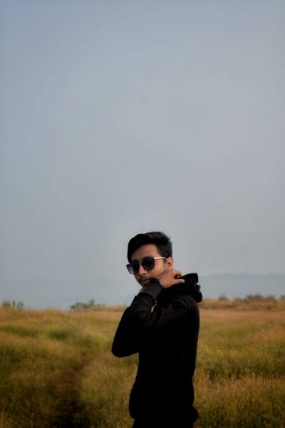 NABEEH AK
