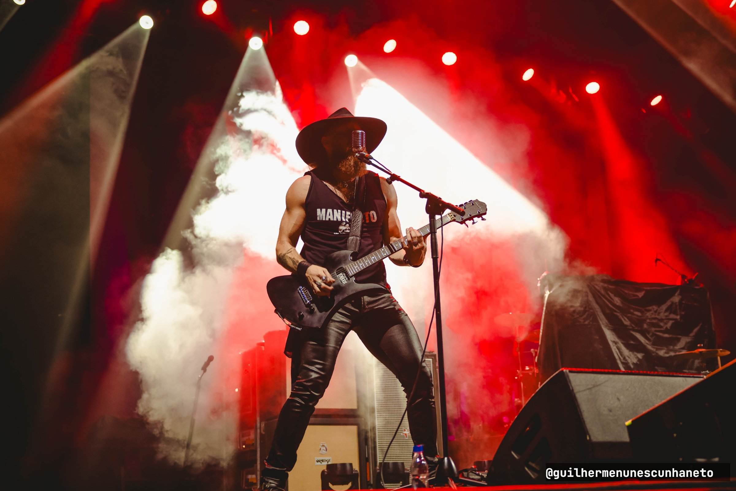 Velvet Chains · Espaço Unimed · 2024-01-31T21:00:00-03:00