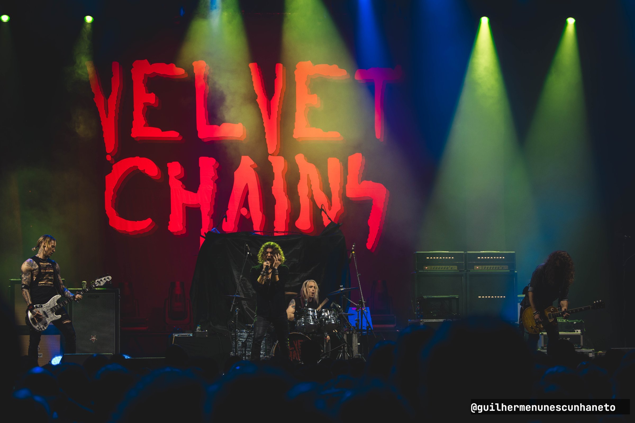 Velvet Chains · Espaço Unimed · 2024-01-31T21:00:00-03:00