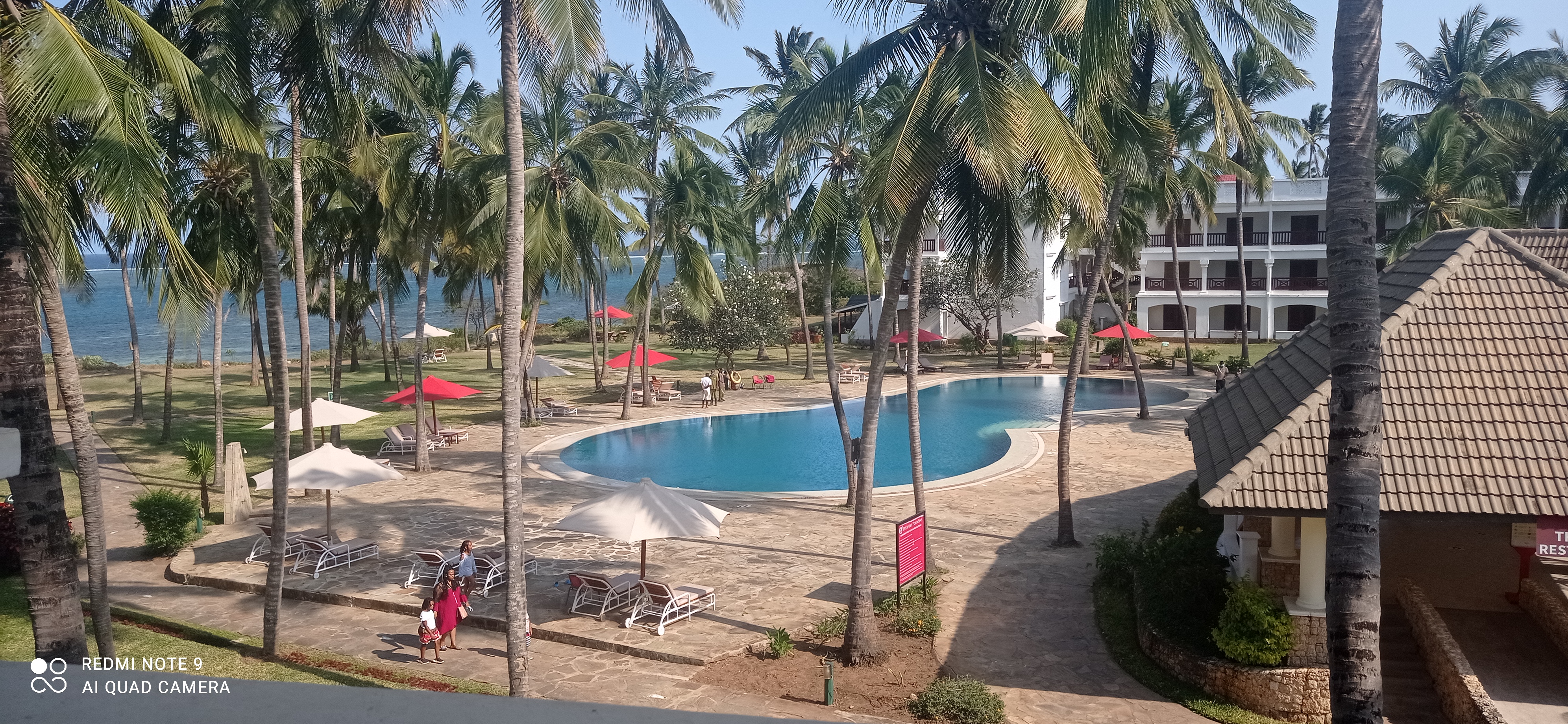 7-Day Safari and Beach Combo