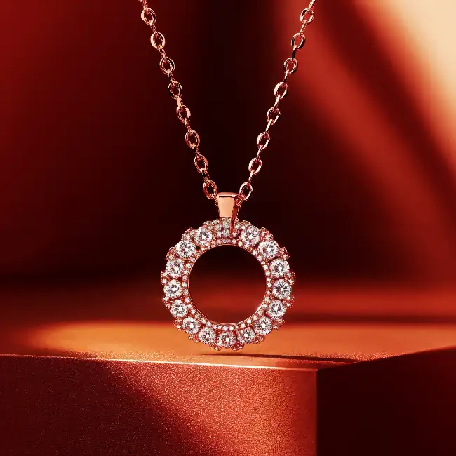 Delicate rose gold necklace