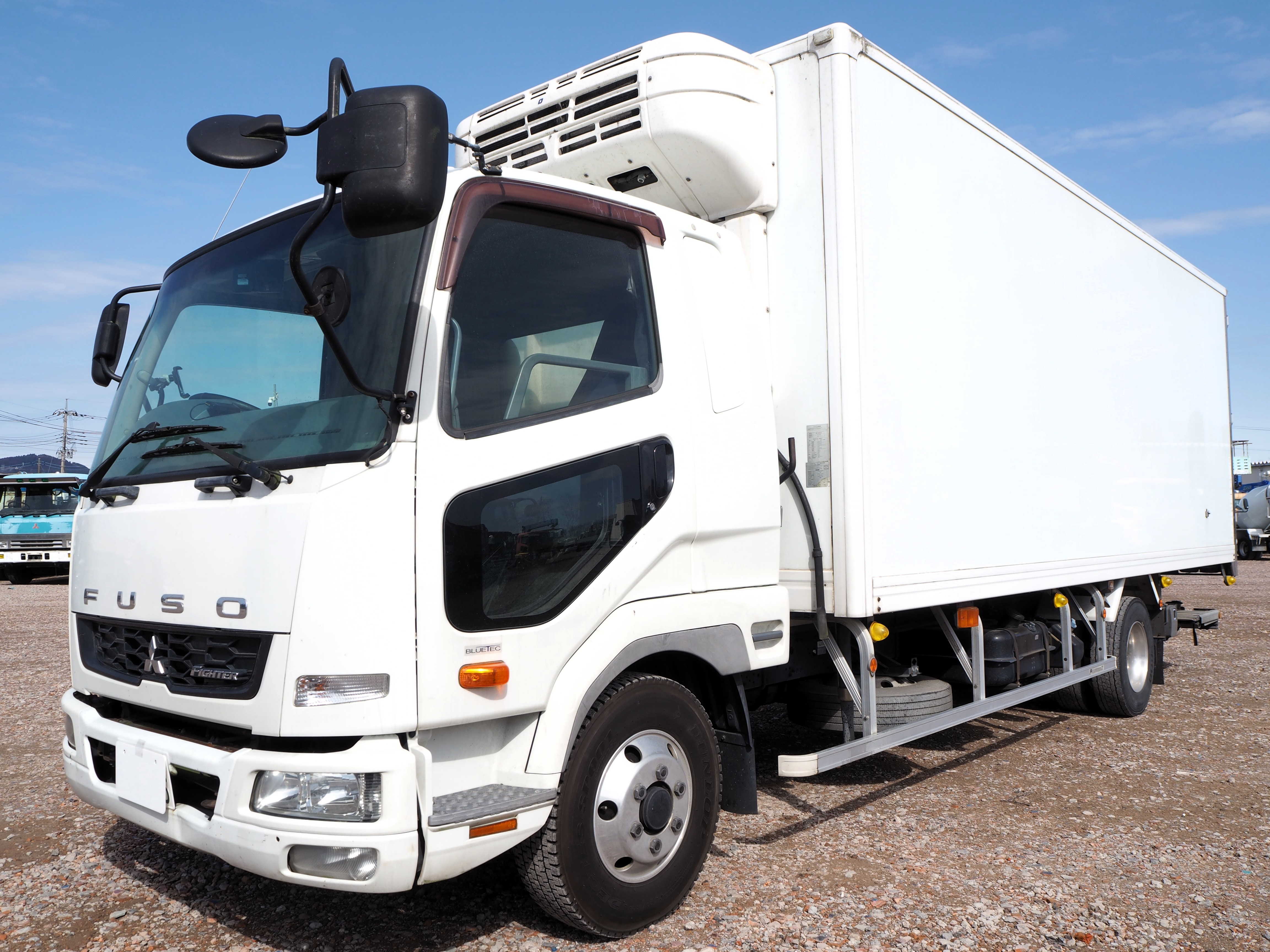 三菱ふそう ファイター 冷蔵冷凍車