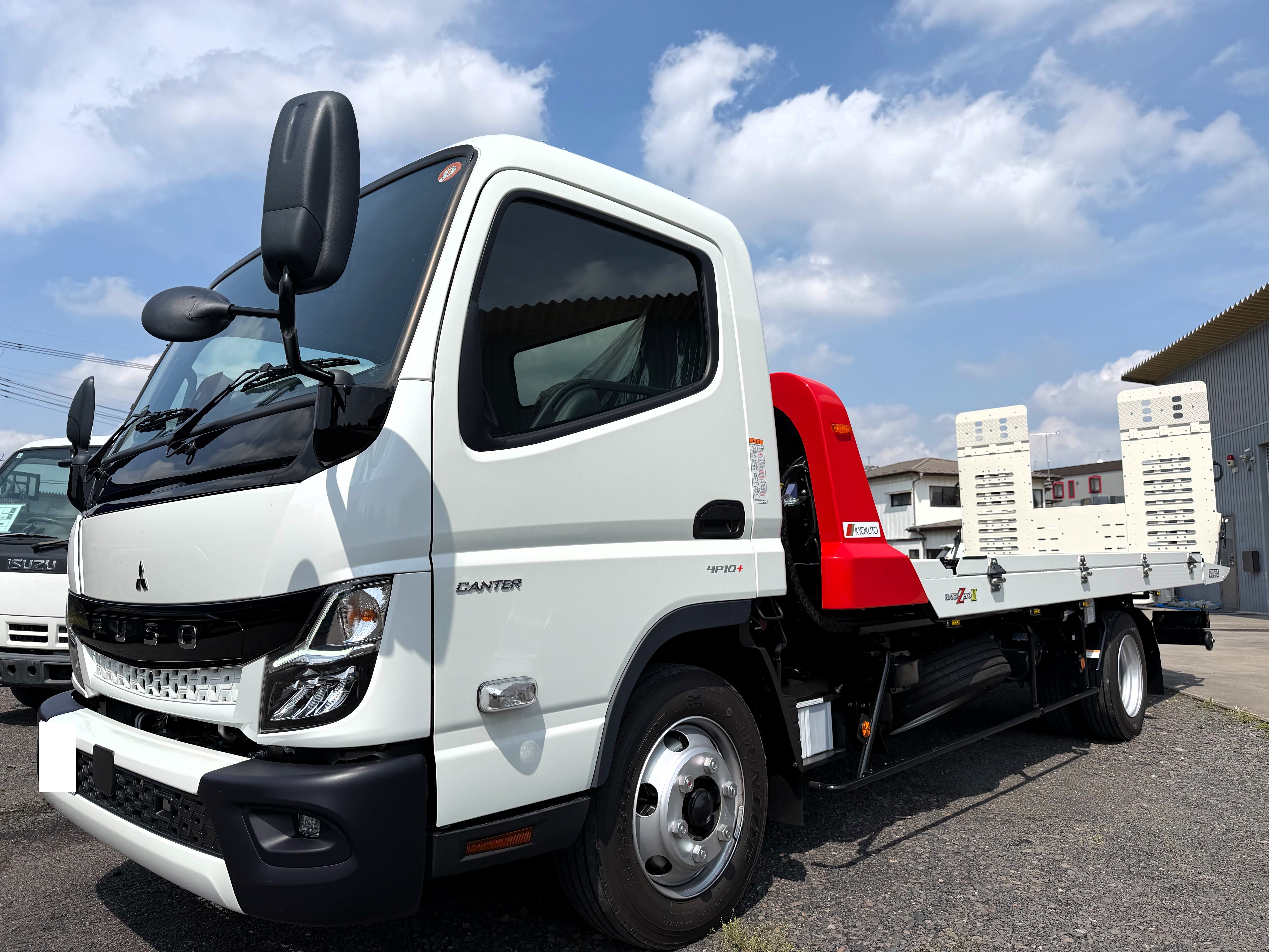 三菱ふそう キャンター キャリアカー・車両運搬車
