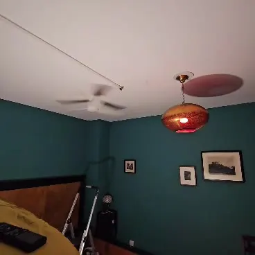 Installation ventilateur de plafond à Paris 19e, mission filmée par le client, réalisée par Mostafa T.