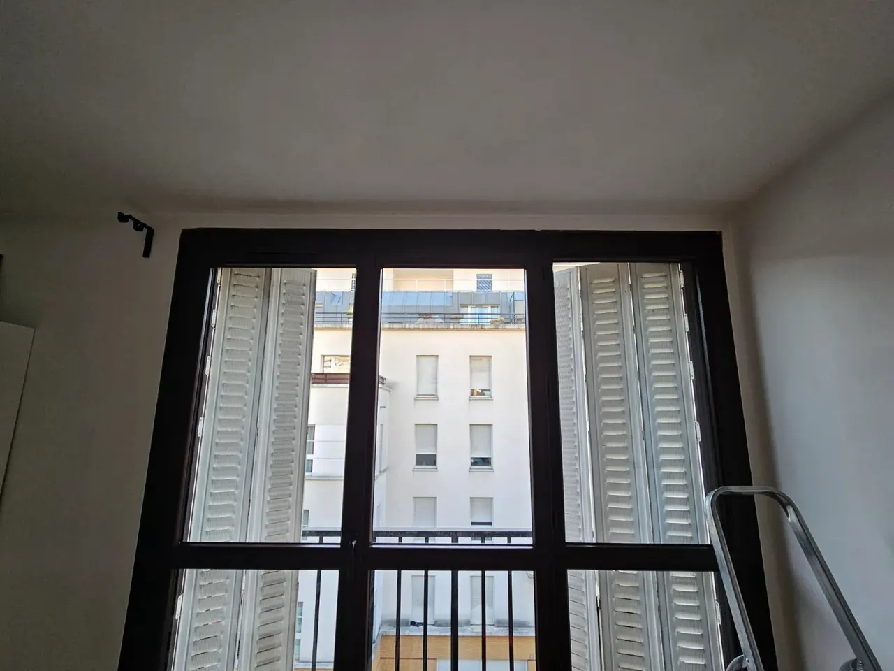 Avant l'intervention : Pose de rideaux & tringles à Ivry-Sur-Seine, photo prise par le client
