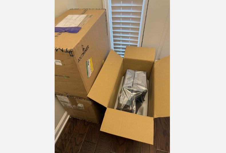 Ventas Nuevo Bitmain Antminer Z15 Pro(840kh/s),Z15K Equihash Asic Miners - foto 3