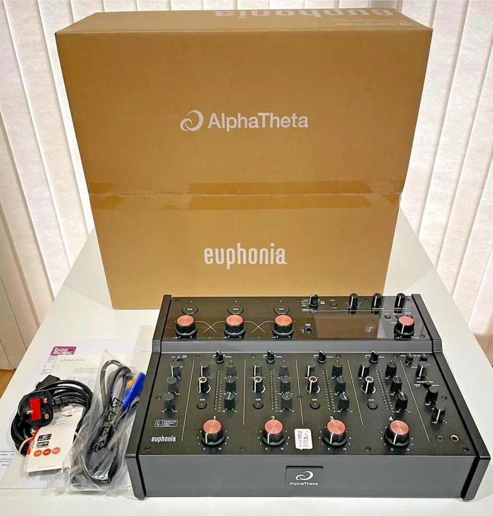 AlphaTheta  CDJ-3000X , Pioneer CDJ-3000, Pioneer DJ DJM-A9, AlphaTheta Euphonia , Pioneer DJM-V10 - foto 5
