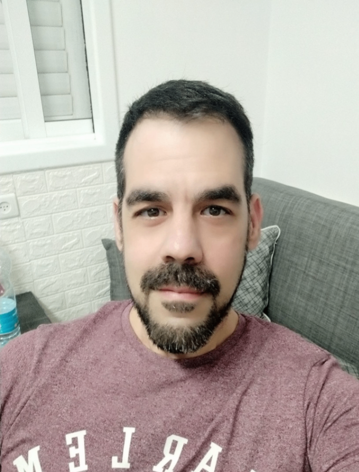 פגישת לייזר ממוקדת 
לצורך יצירת בהירות וסדר פנימי.