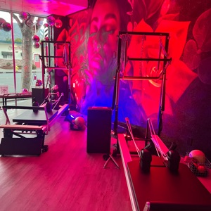 Studio image of Studio S
