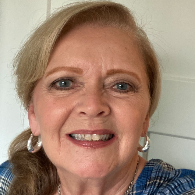 Sharon Saullo profile picture