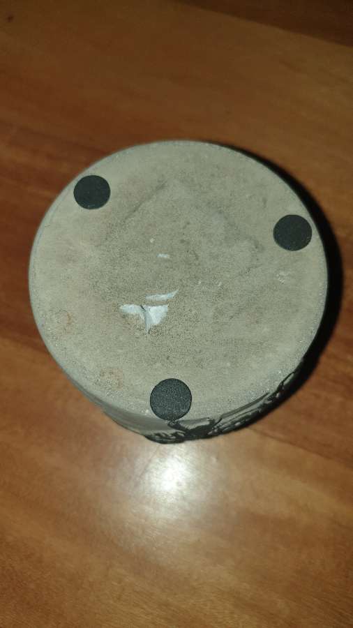 Betonowa świąteczna osłonka, doniczka z reniferem 4