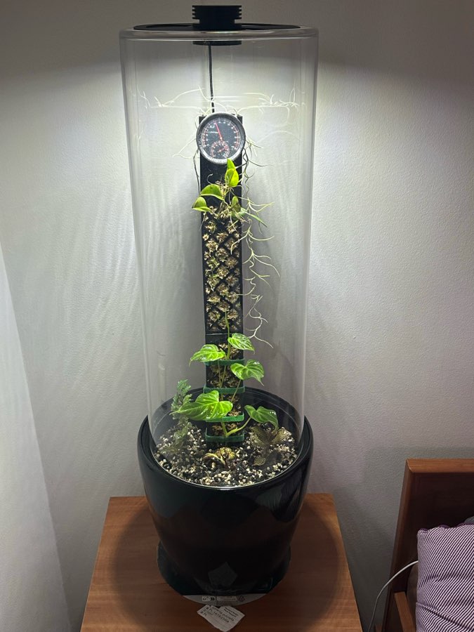 VIVARI Lab - CrystalicGrow Phytototron 4