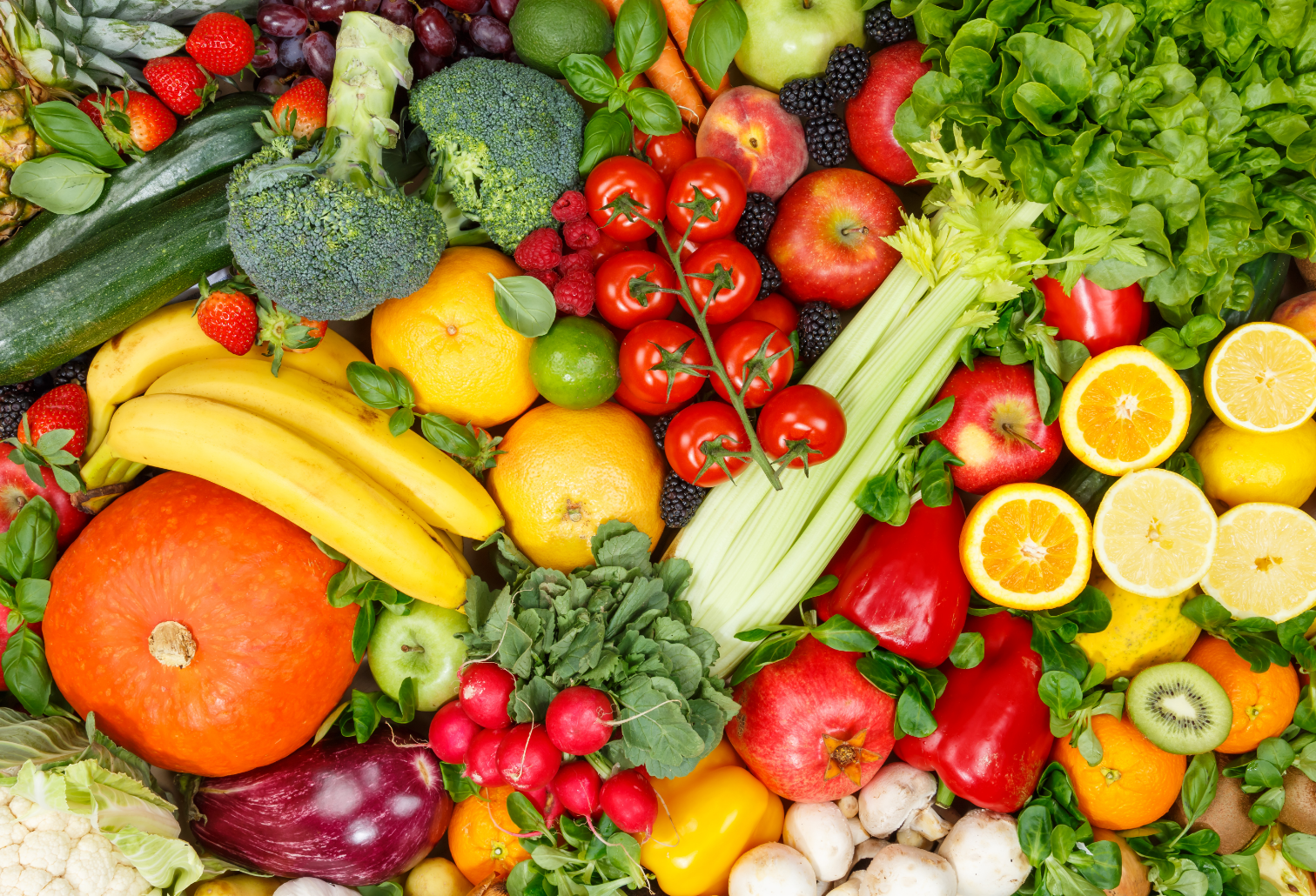 Frutas, verduras e legumes frescos variados