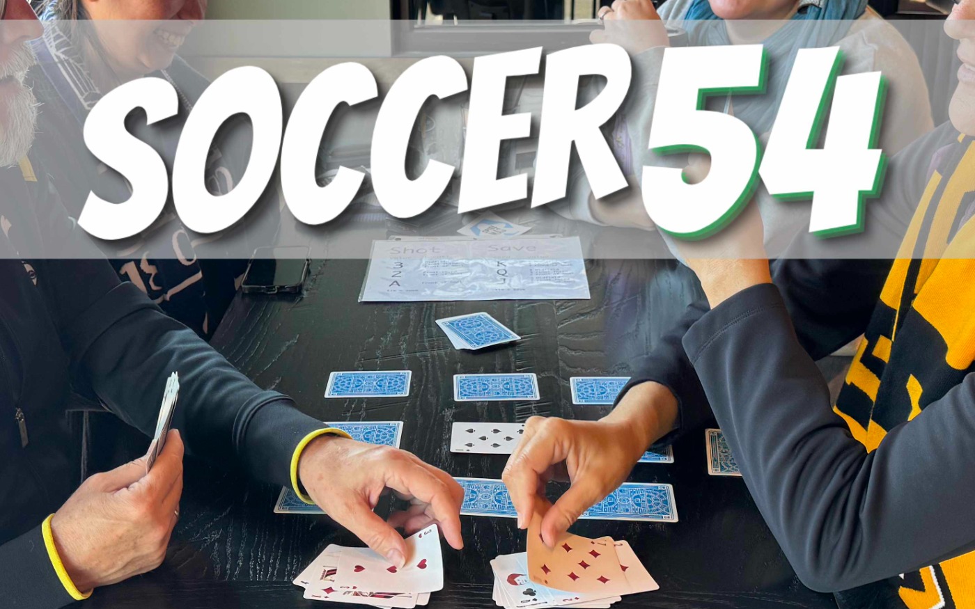 two players lay down their cards simultaneously