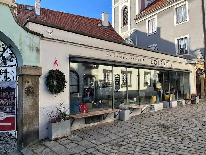 Kolektiv cafe & wine bar