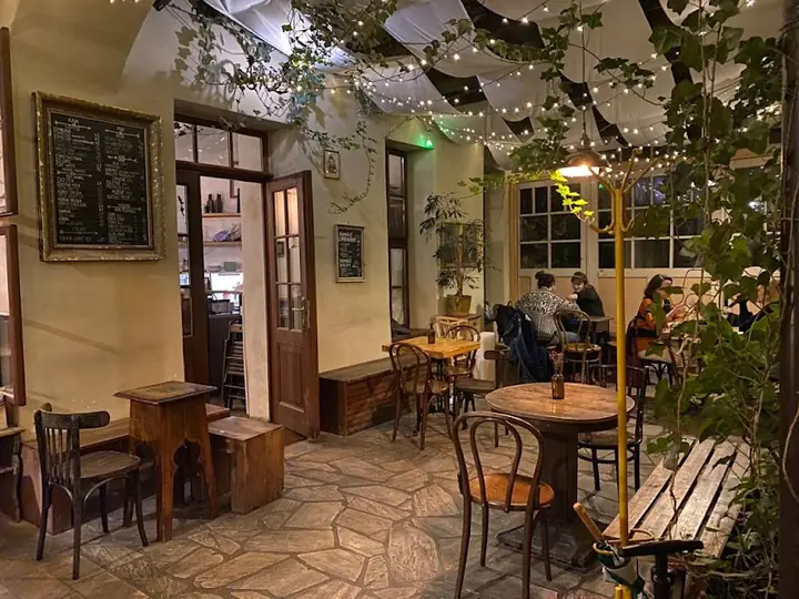 CAFÉ CLUB MÍŠEŇSKÁ