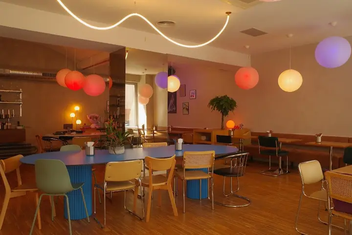 Mamam Bistro