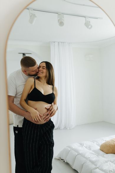 couple, maternity