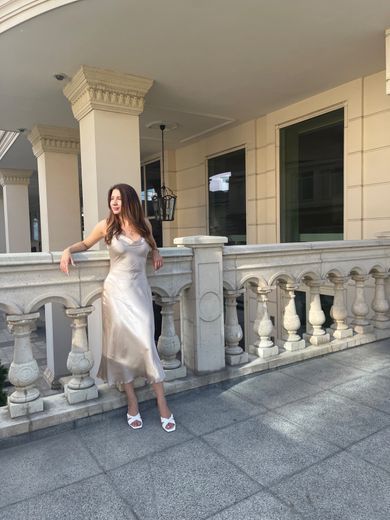 content, street, bachelorette, fashion