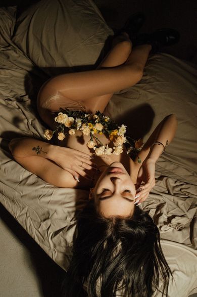 boudoir, content