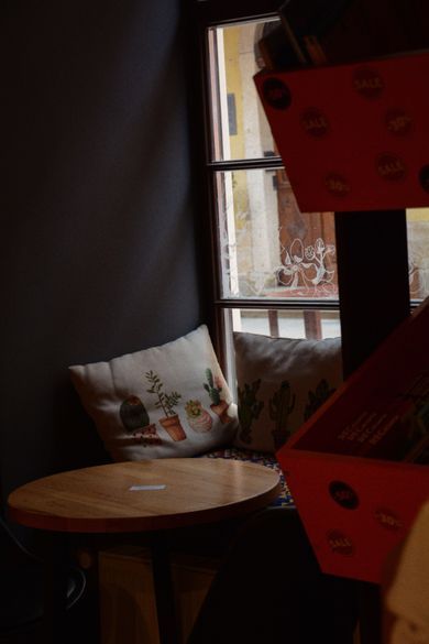 photojournalism, interior