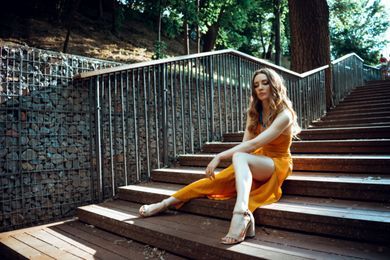street, bachelorette, portrait, events, content