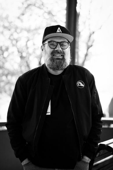 commercial, blackandwhite, portrait, content
