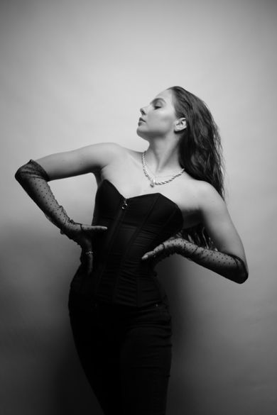 boudoir, blackandwhite, portrait, content