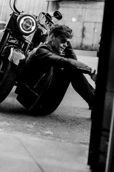 commercial, blackandwhite, street, portrait, content