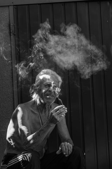 exterior, photojournalism, portrait, blackandwhite, family